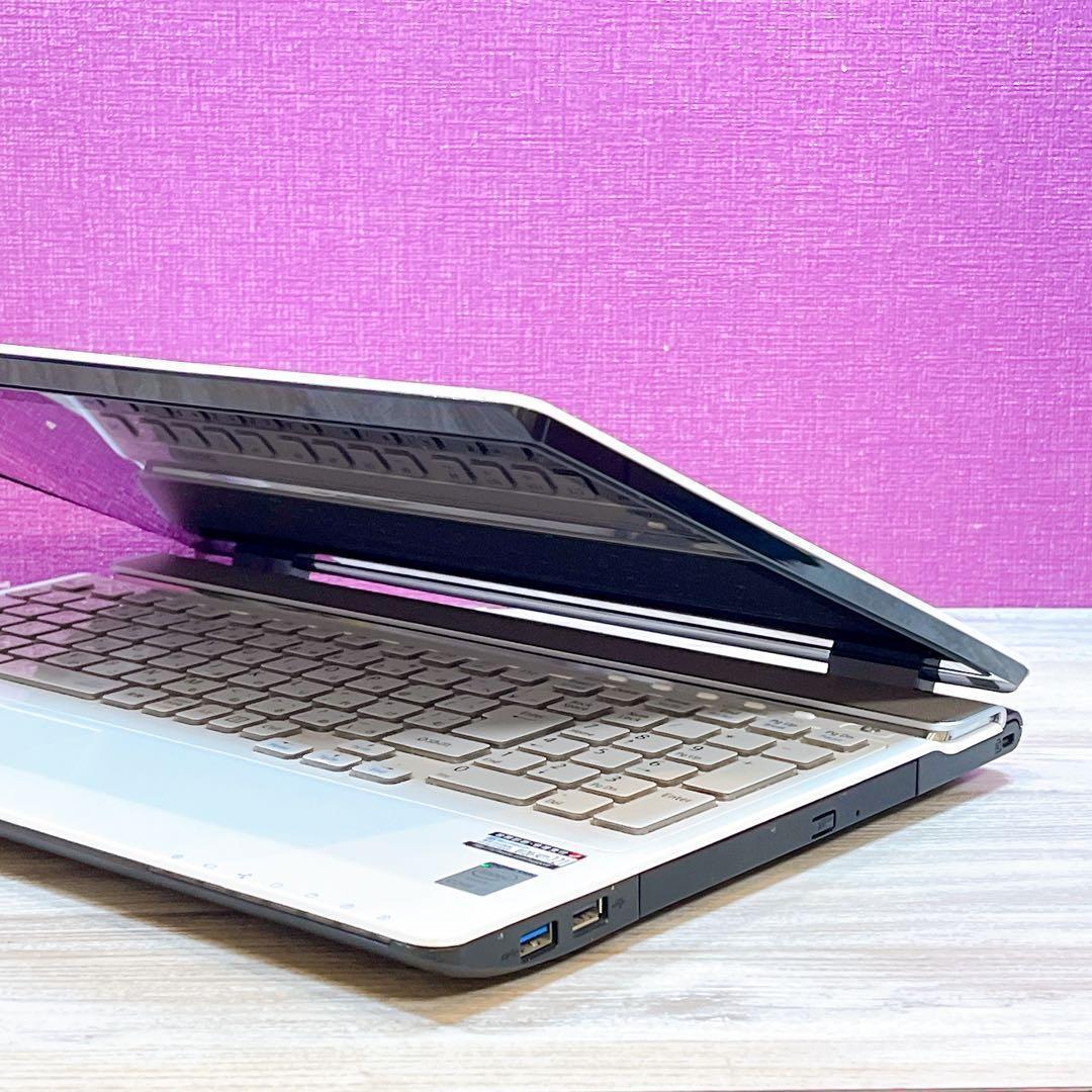 Corei7✨タッチパネル✨すぐ使えるノートパソコン✨カメラ付✨ブルーレイ✨美品