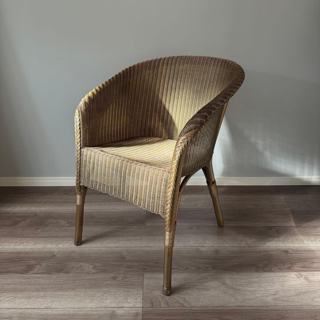 【引き取り可能-¥5,000】ベージュ アームチェア ラタン風合成素材