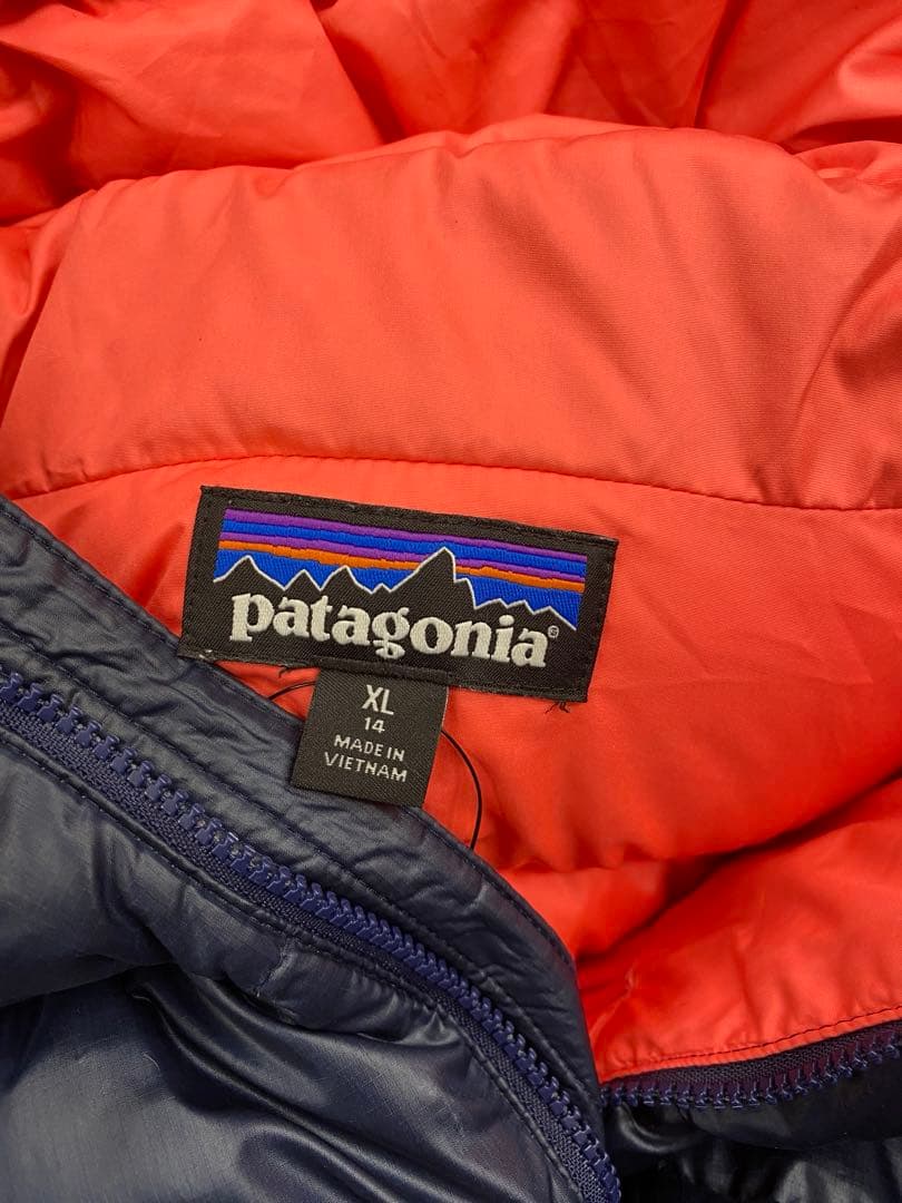 パタゴニア　ハイロフトダウンセーター　ネイビーレディース　SからM相当