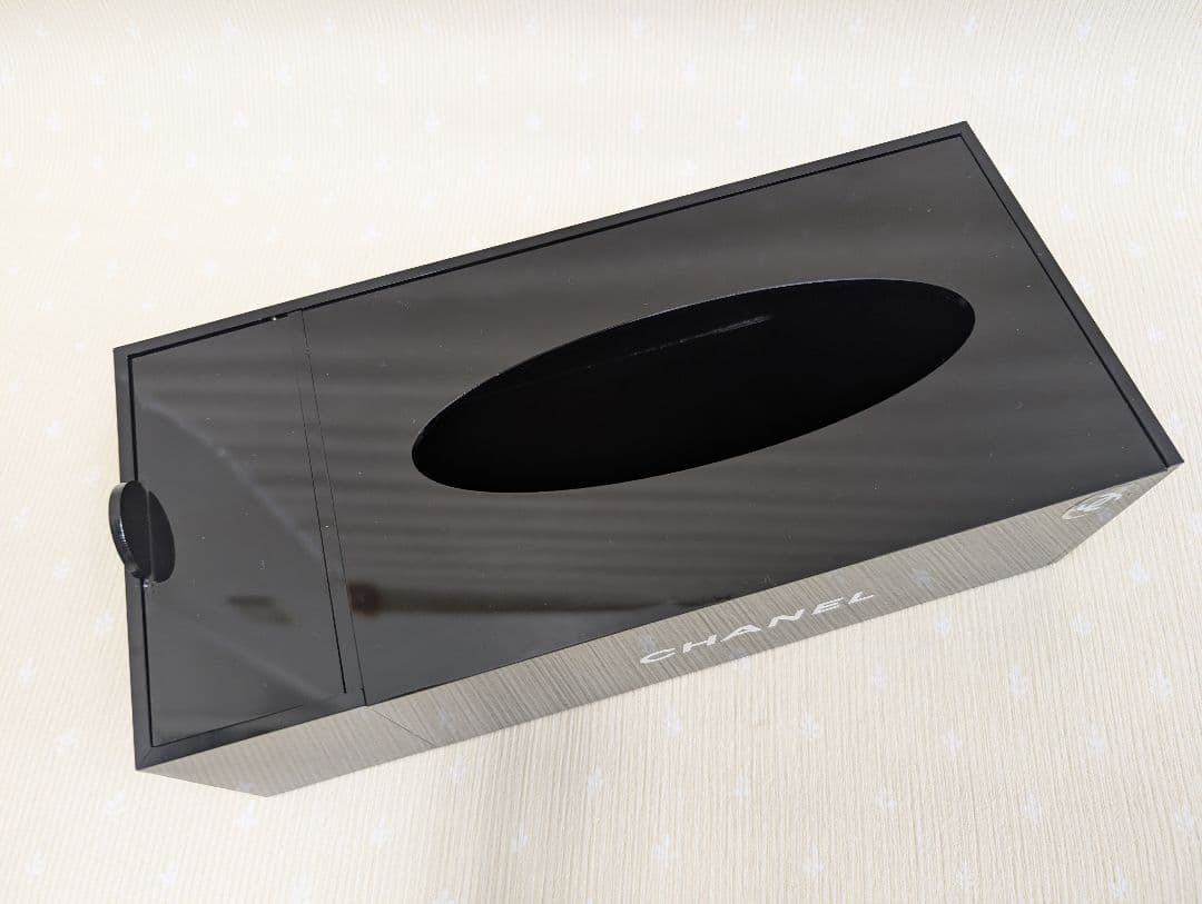 【CHANEL】 ブラックティッシュBOX小物入れとメイクブラシスタンドのセット