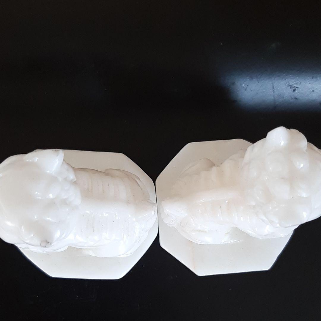 手彫り 白玉石　漢白玉獅子重さ約610g