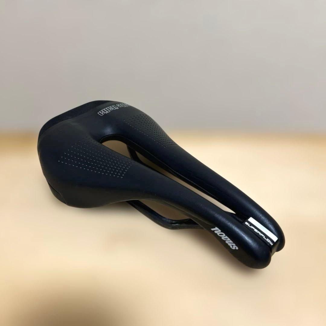 Selle italia Novus Boost カーボンレール