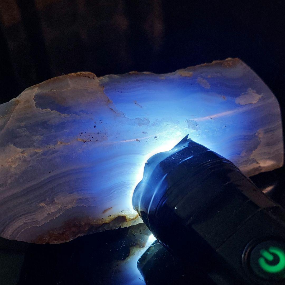 超レア！大きくてとても綺麗なブルーレースアゲート 瑪瑙メノー 原石表面磨き523