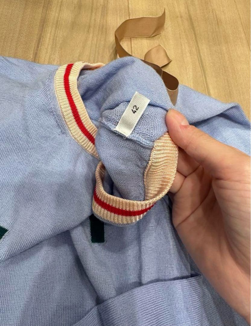 N°21 ロゴ入り長袖ニットセーター