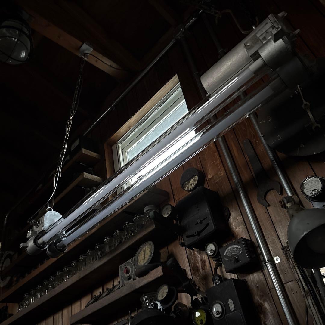 インダストリアル　ビンテージ　ランプ　1125