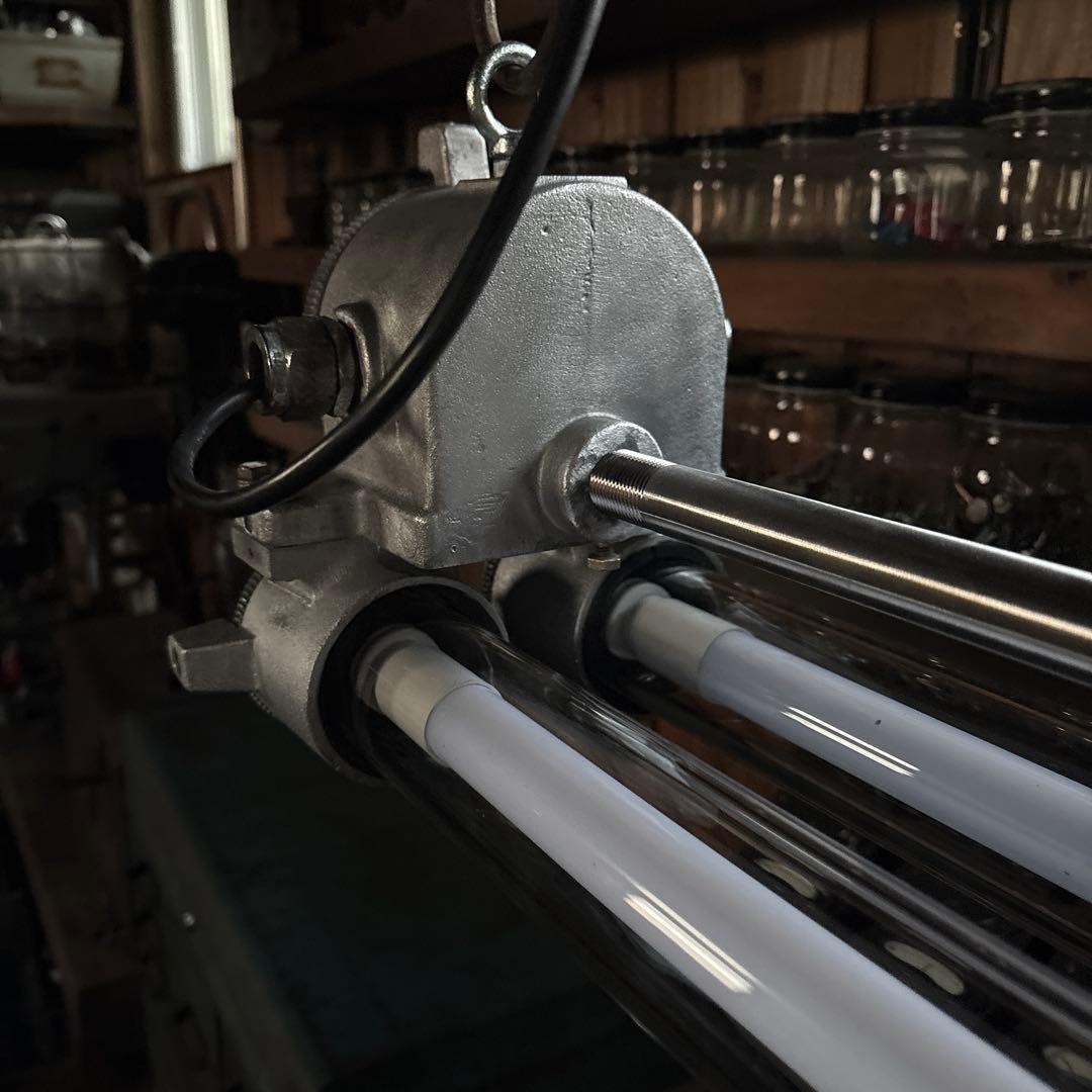 インダストリアル　ビンテージ　ランプ　1125