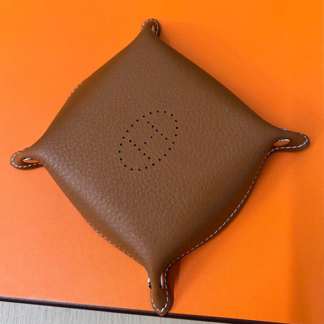 未使用保管品 エルメス HERMES ヴィド・ポッシュPM レザー正方形小物入れ