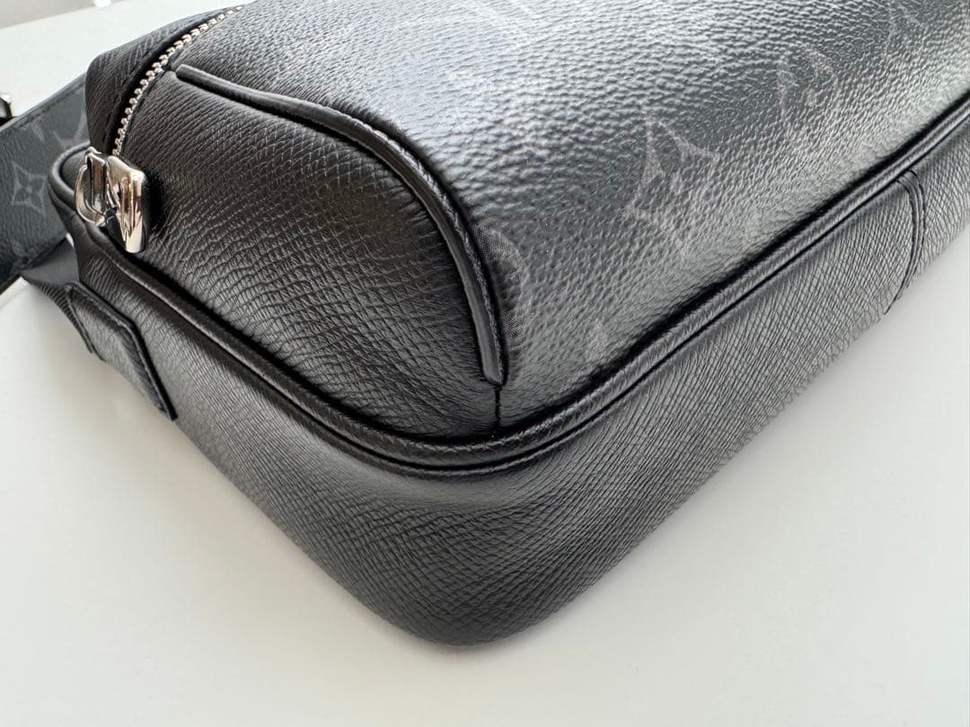 【極美品】ルイヴィトン　アウトドア・メッセンジャー PM ノワール