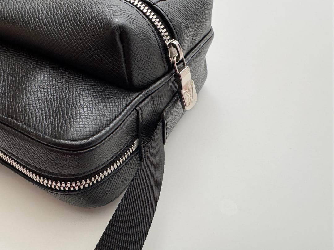 【極美品】ルイヴィトン　アウトドア・メッセンジャー PM ノワール