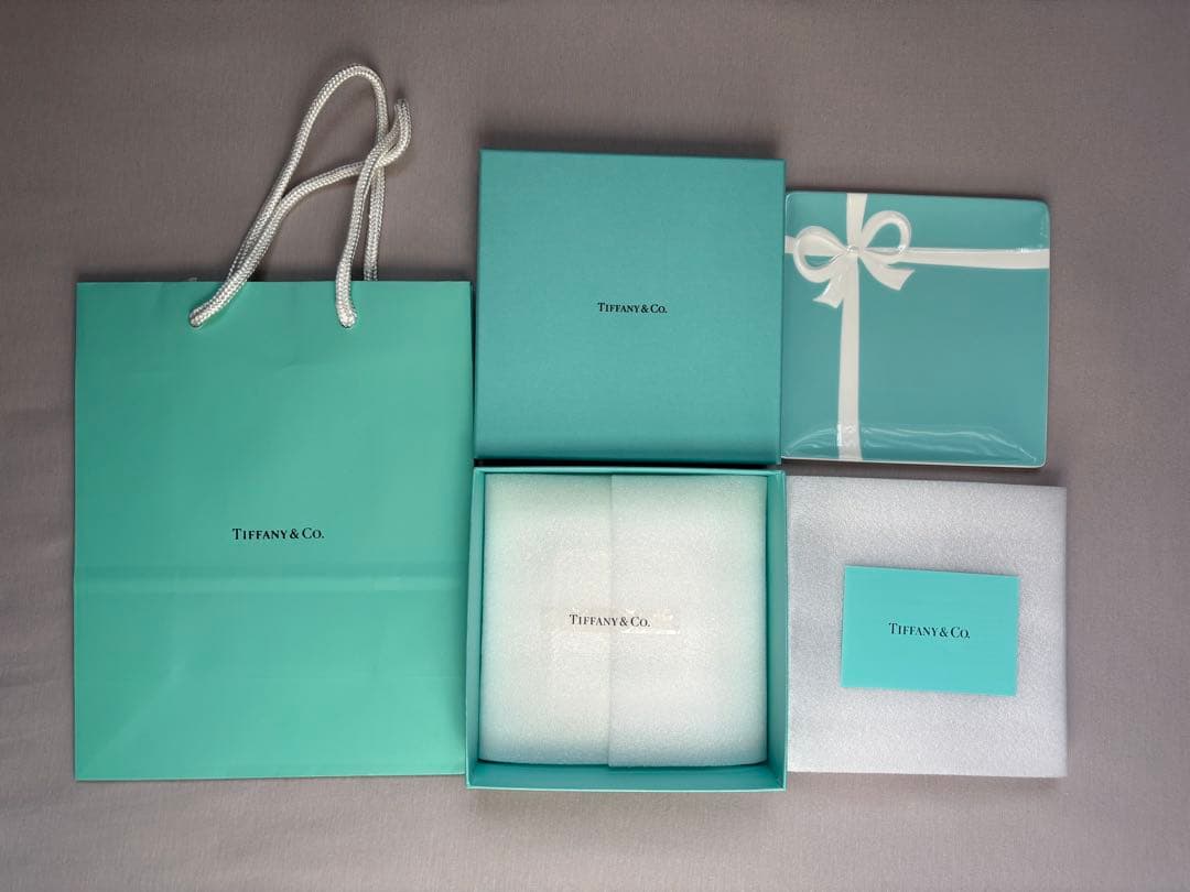 ✴︎新品未使用✴︎Tiffany ブルーボウデザートプレート 2枚　ティファニー