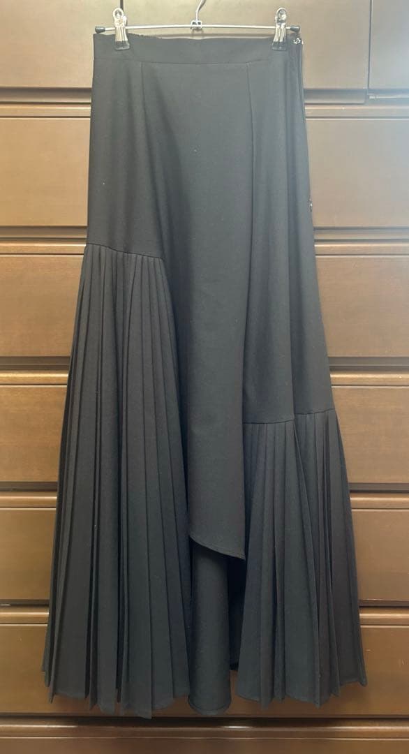 Ezick イレヘムプリーツスカート ブラック フリーサイズ