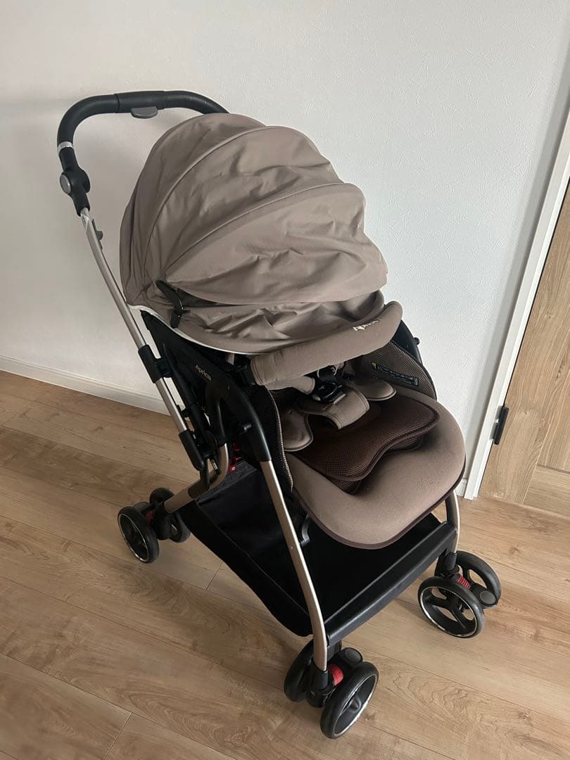 Aprica ベビーカー ベージュ アップリカオプティアクッション　AB型