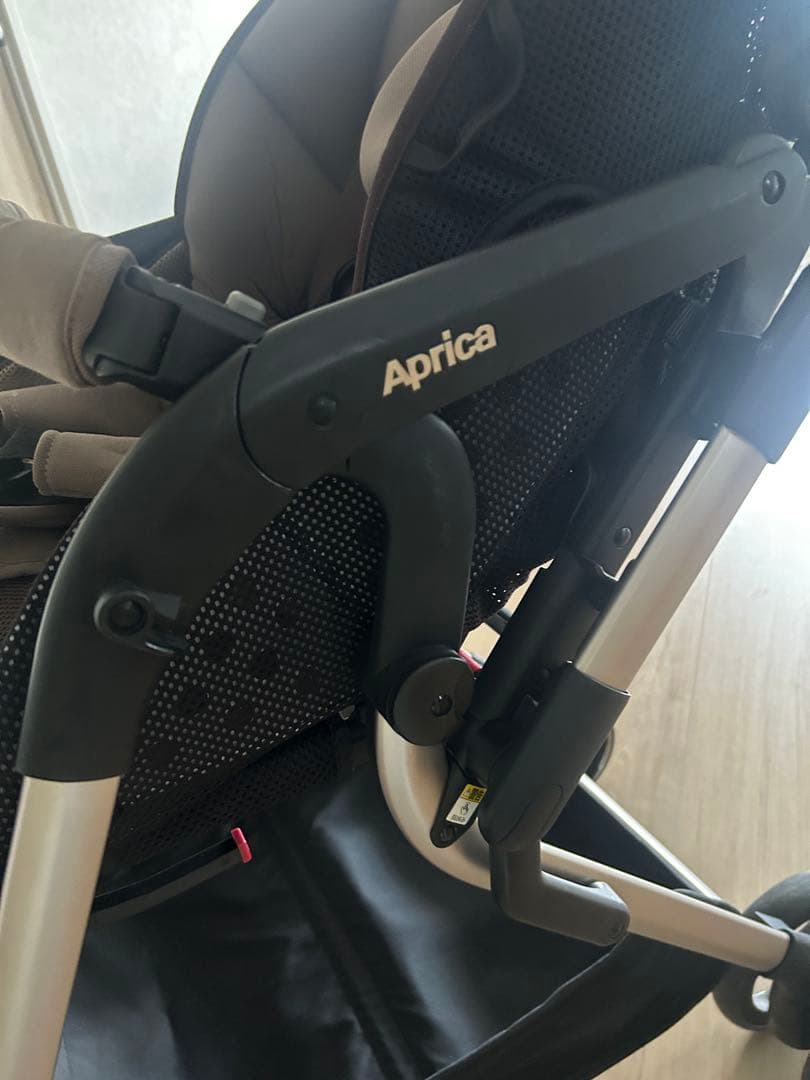 Aprica ベビーカー ベージュ アップリカオプティアクッション　AB型