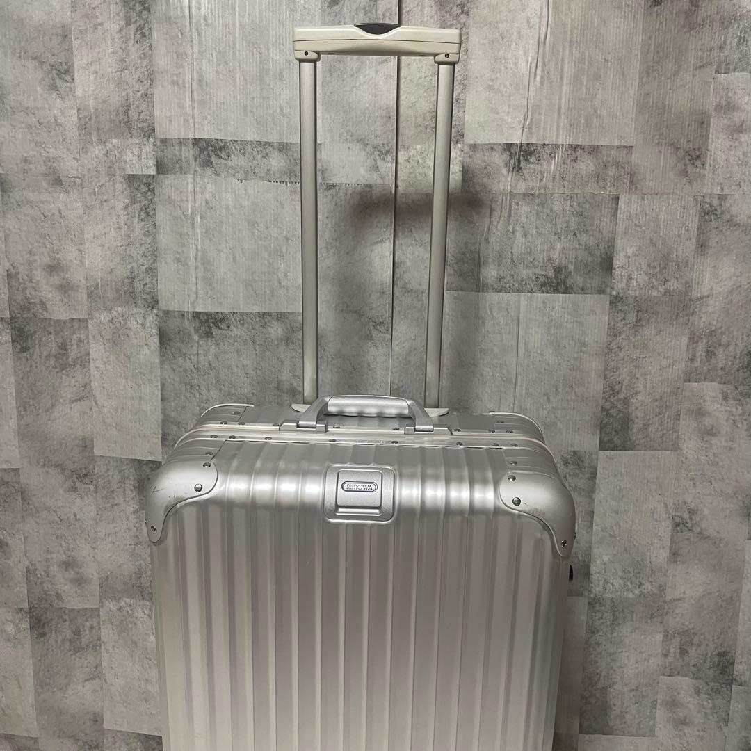 リモワ　トパーズ　4輪　63L シルバー　スーツケース　大容量　マルチホイール