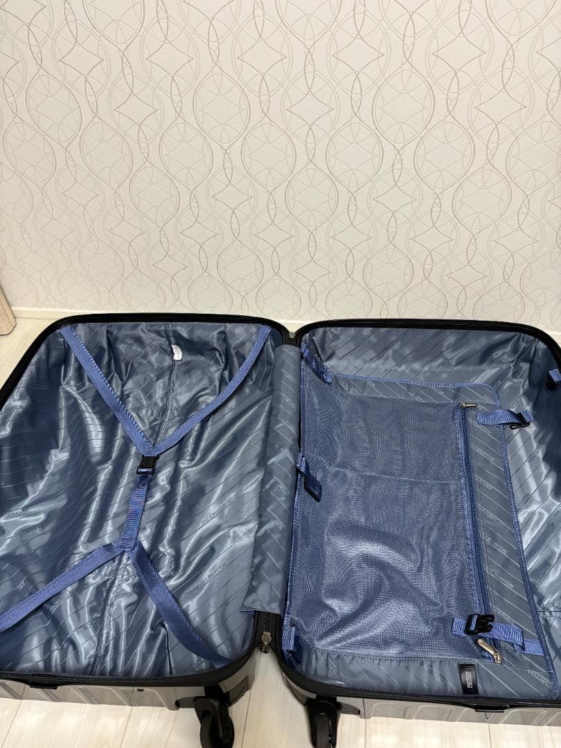 ZERO HALLIBURTON/ゼロハリバートン スーツケース ブラック70L