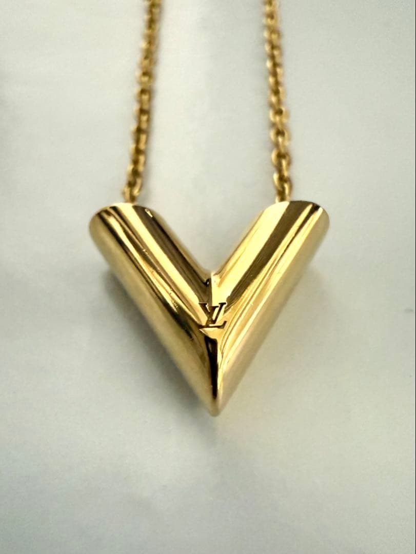 ✨極美品✨ louis vuitton ネックレス エセンシャルV M61083