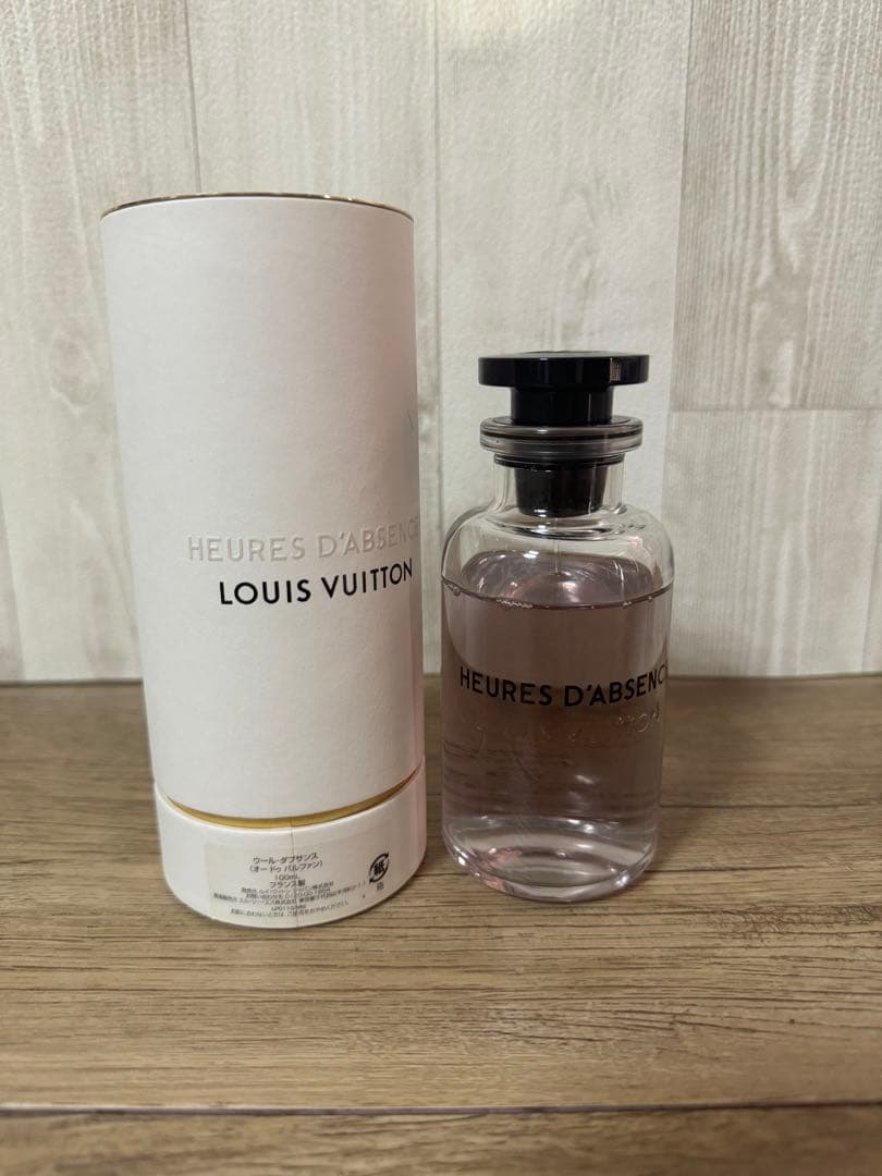 LOUIS VUITTON HEURES D'ABSENCE 香水