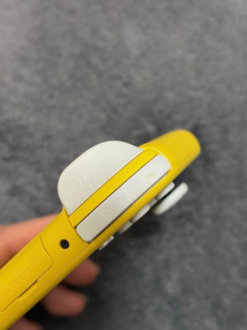 Nintendo Switch Lite/イエロー/本体のみ