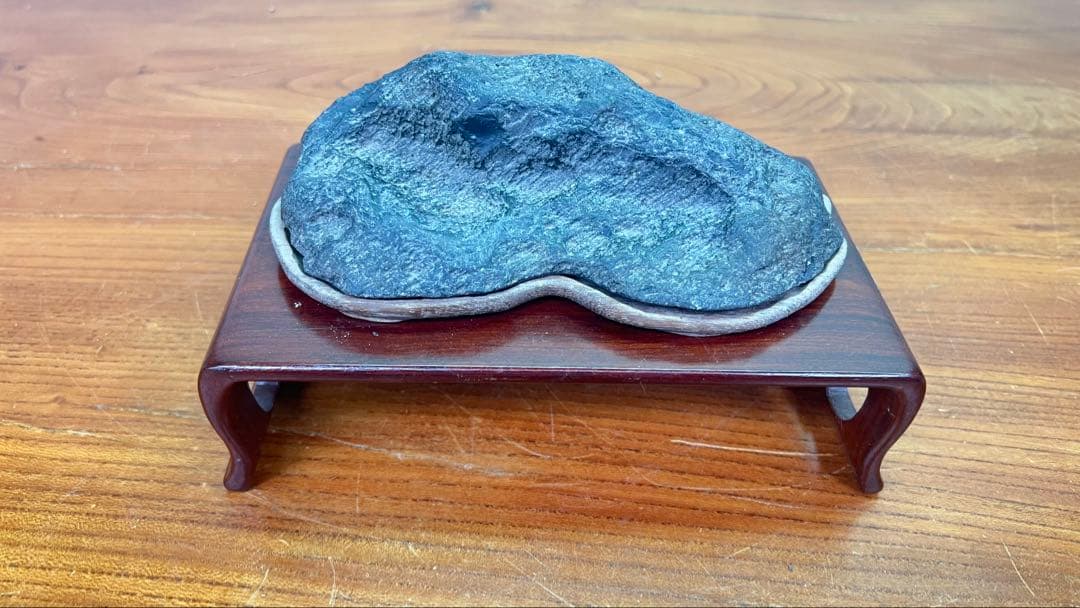 Y74 水石 木製台座付き 遠山石