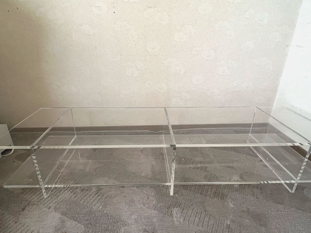 アクリル　ローテーブル　ローボード　ディスプレイ