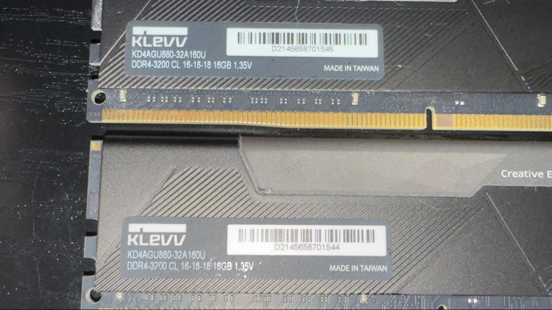 KLEVV メモリ PC4-25600 DDR4 3200 32GB(16×2)