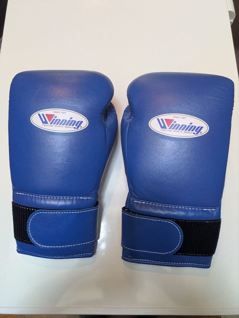 新品未使用 Winning ボクシンググローブ 青 14oz ベルクロ式 牛皮革