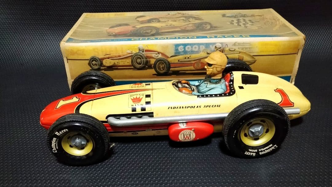 r*t様 ブリキ　おもちゃ