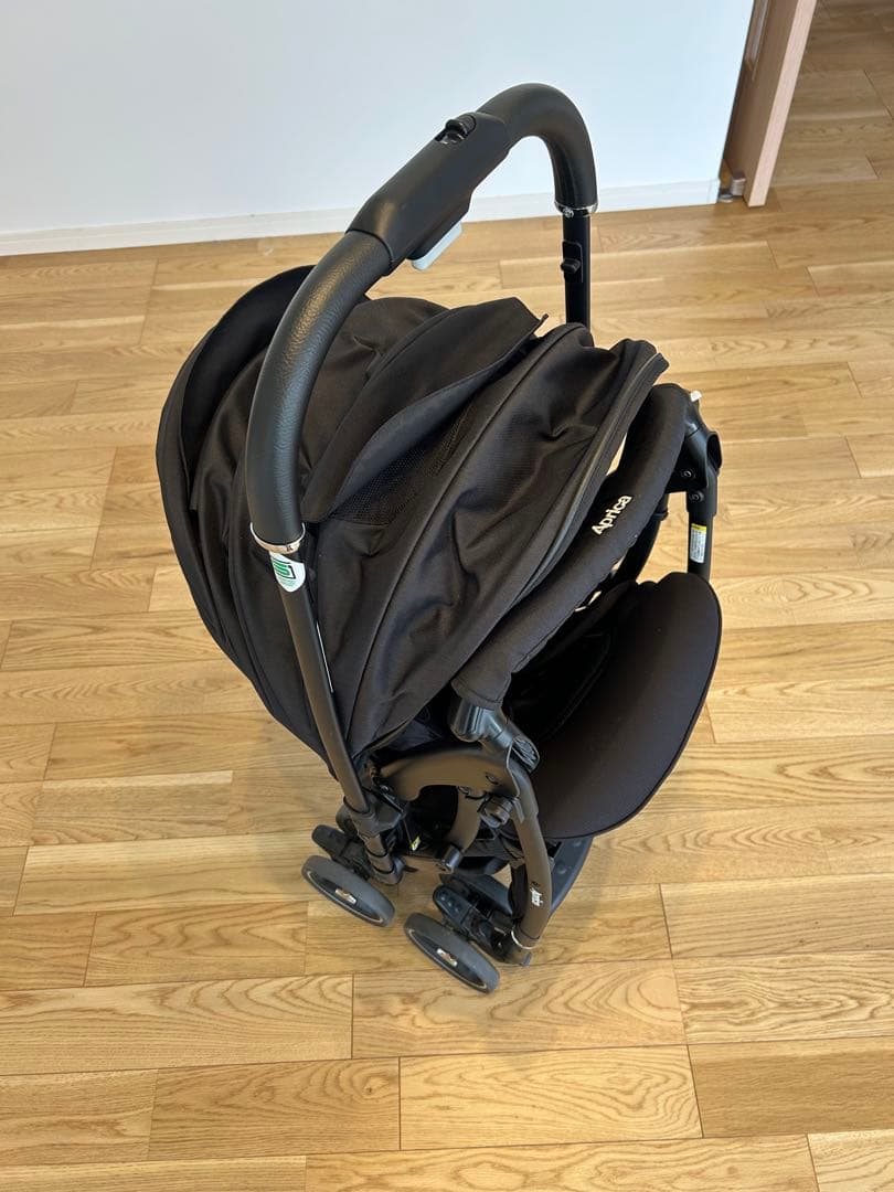 (※週末限定価格)Aprica ベビーカー　ラクーナクッションフリー