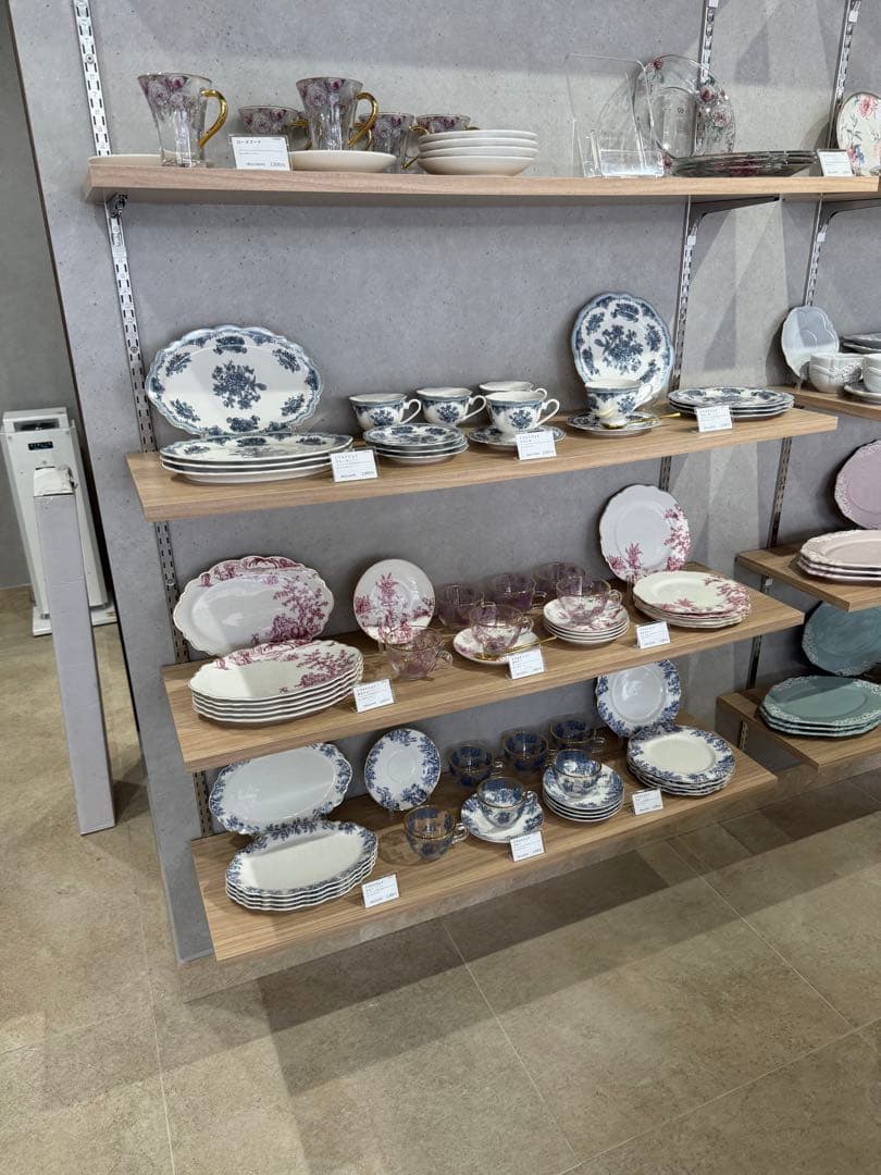 未使用品　食器類・雑貨・コスメ等