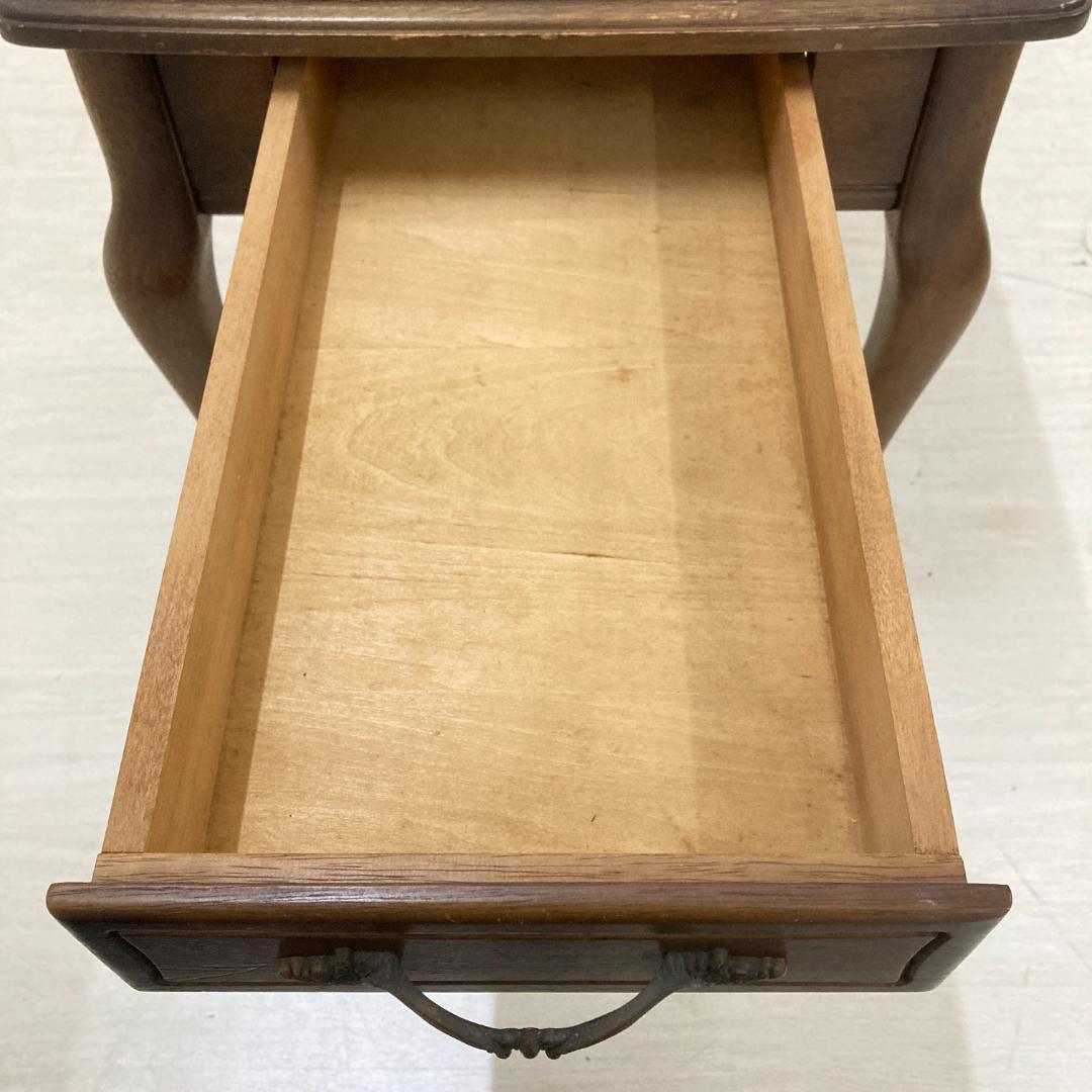 【マルニ】ヴィンテージ　猫脚　サイドテーブル　チーク