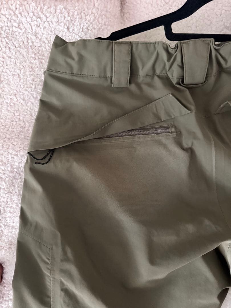 Burton [ak] スノーボードパンツ L + VOLCOM Jacket