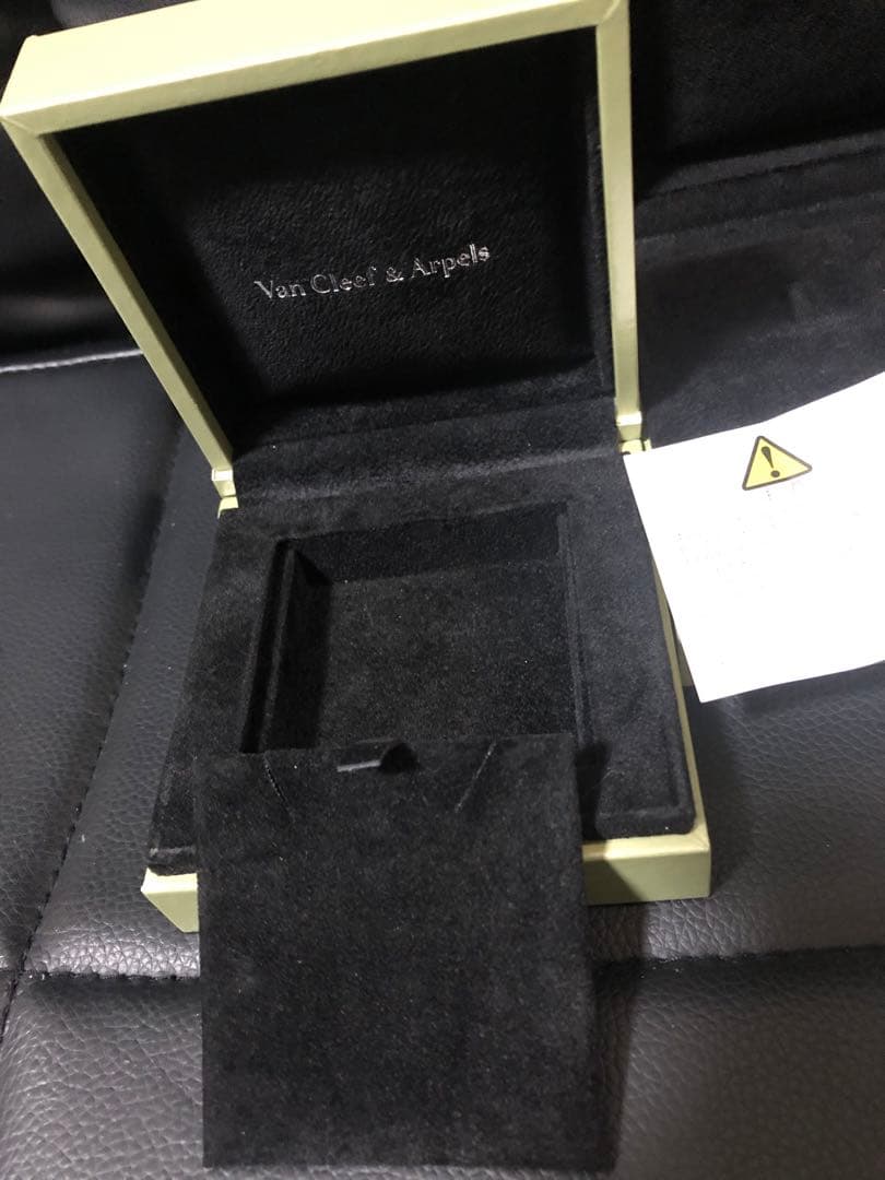 ヴァンクリーフ&アーペル　時計ケース　ジュエリーケース　アクセサリーケース