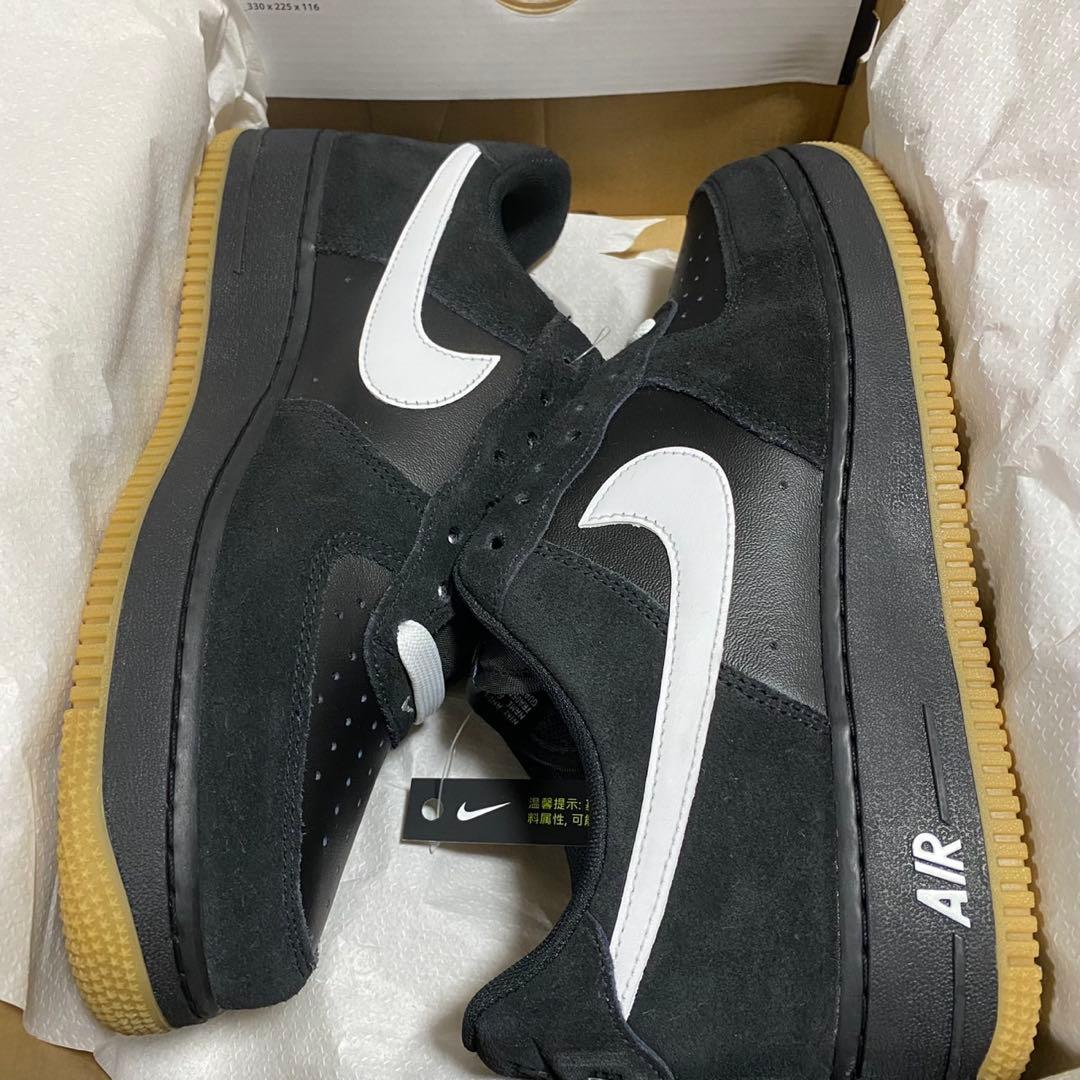 新品 ナイキ エア フォース 1 ‘07 LV8 27.5㎝