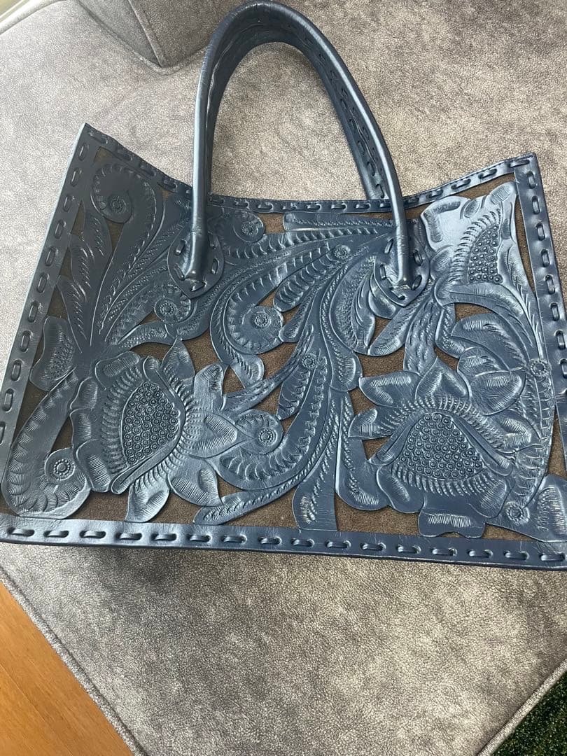 カービングトライブスネイビー エンボス加工 バッグ Fサイズ