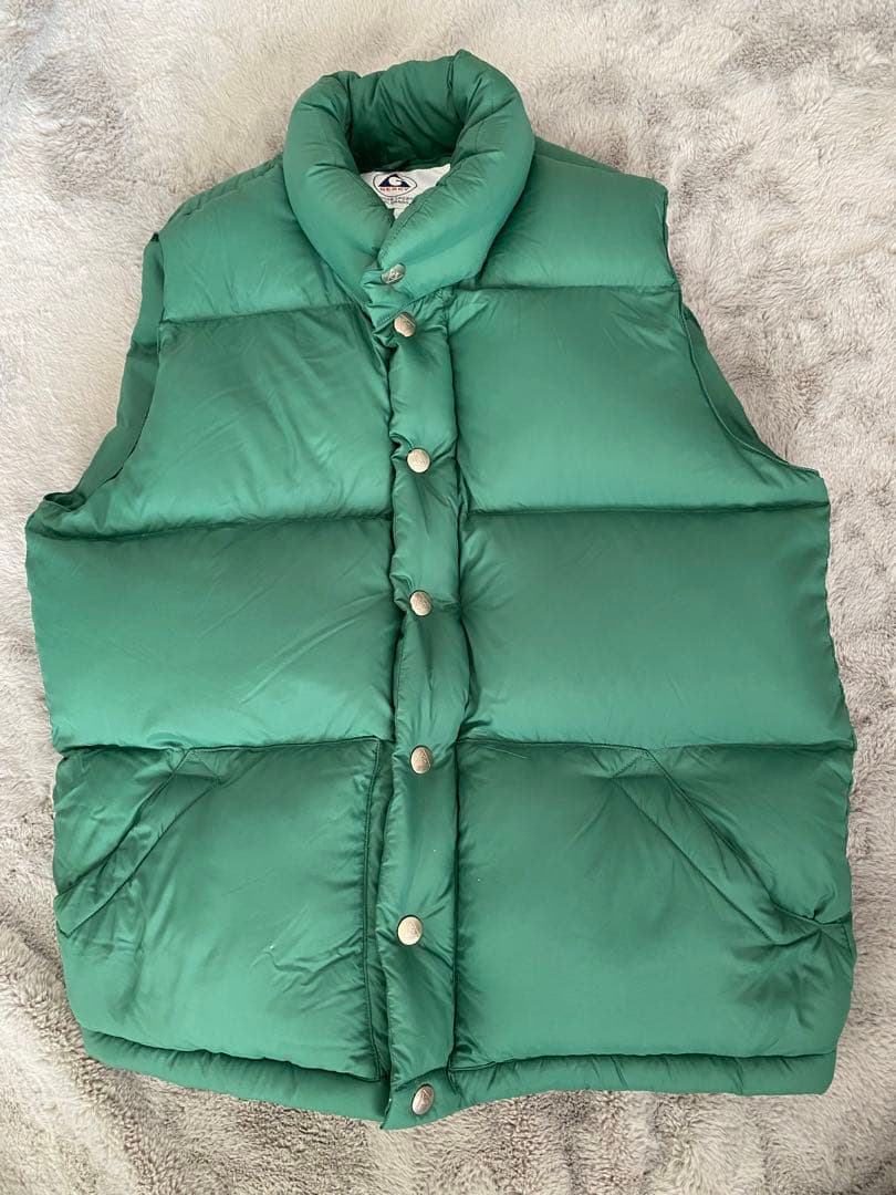７０【美品】GERRY ジェリー ダウンベスト グリーンSサイズ