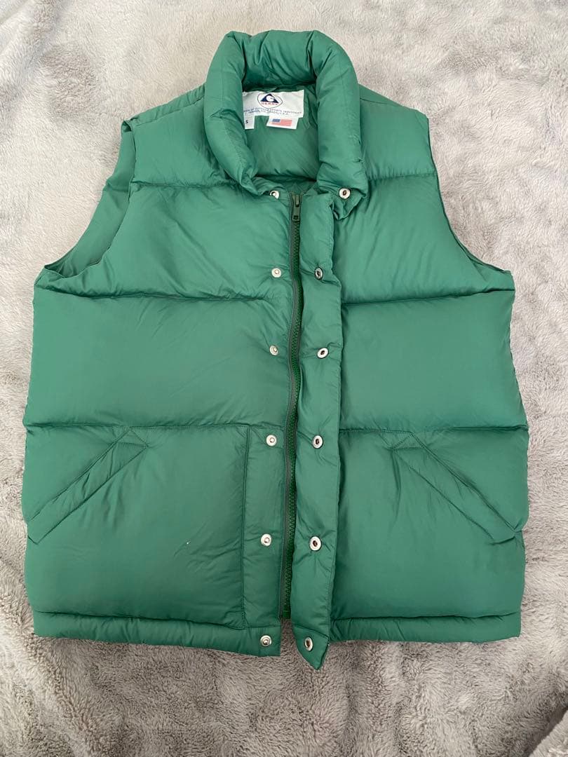 ７０【美品】GERRY ジェリー ダウンベスト グリーンSサイズ