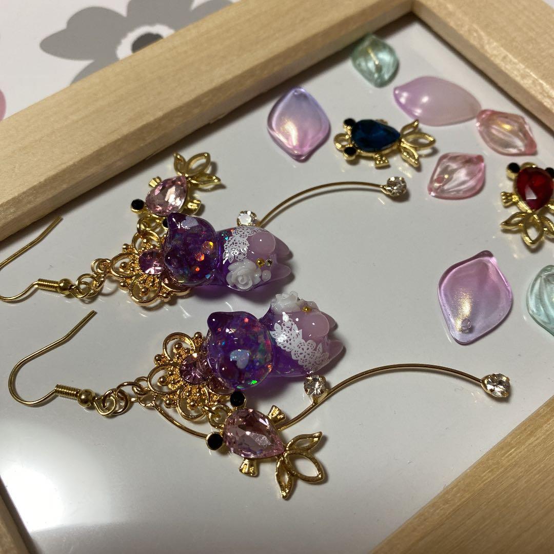 ☆金魚とフェミニンネコちゃんピアス☆