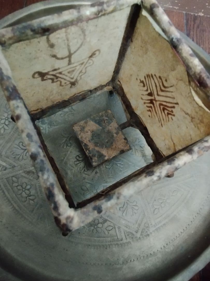 モロッコ　ベルベル　ビンテージレザーキャンドルホルダー