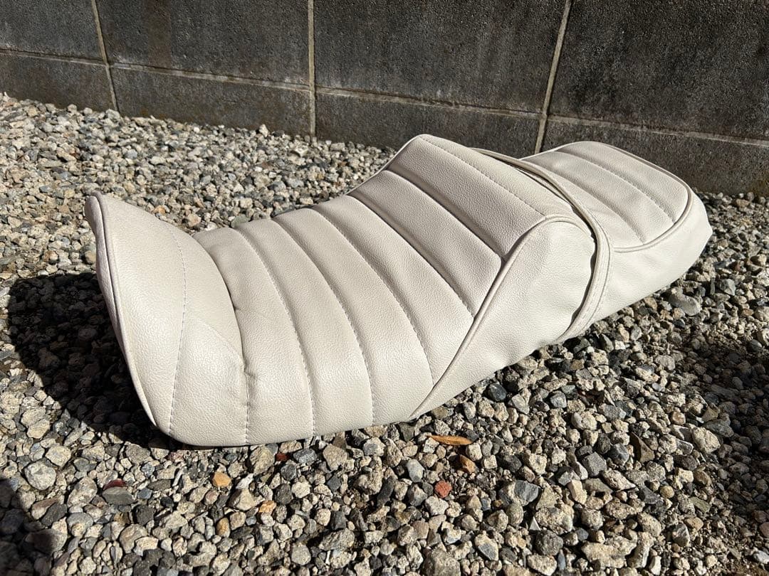 cb400sf nc31 タックロールシート 白 ホワイト 純正ベース