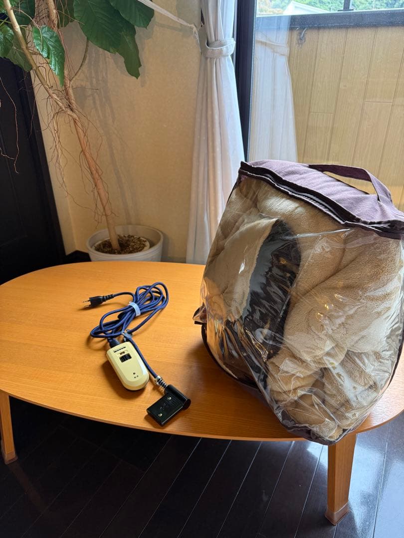 無印良品　楕円形こたつ