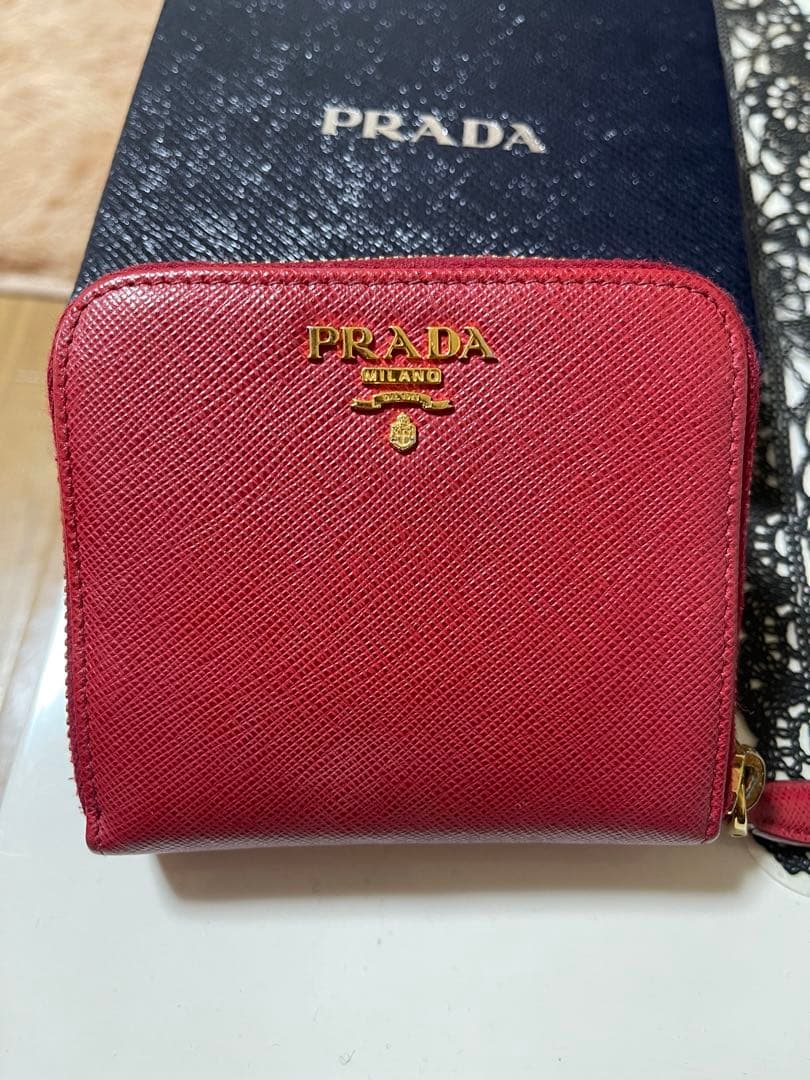 PRADA サフィアーノレザー 二つ折り財布 レッド