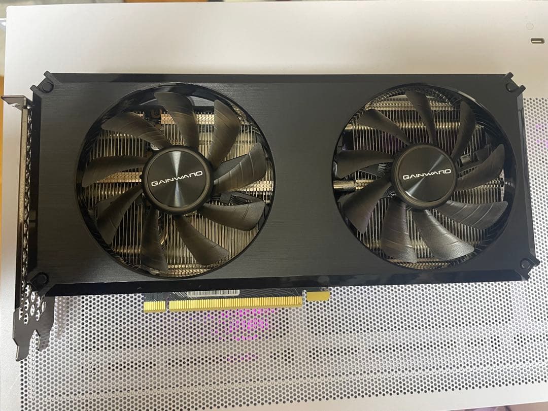 グラフィックボード・グラボ・ビデオカード Gainward GeForce RTX 3060 Ti Ghost 8GB