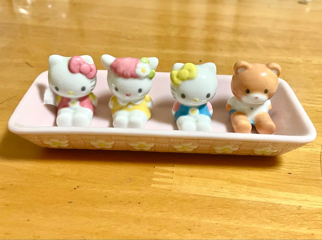 ハローキティ 陶器製 箸置き 4体セット　レトロ　レア！？