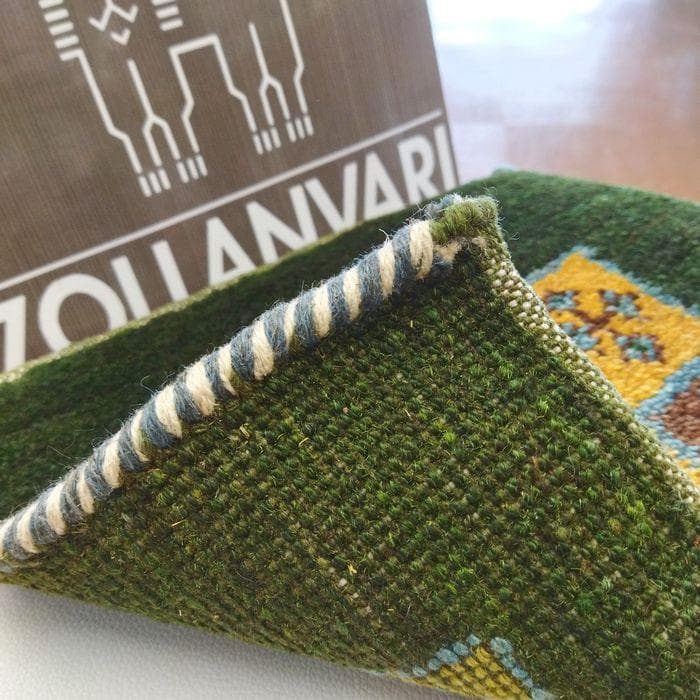 値下げ可能ミニギャベ●30×35㎝●手織●本物●新品未使用 遊牧民が紡ぐギャッベ