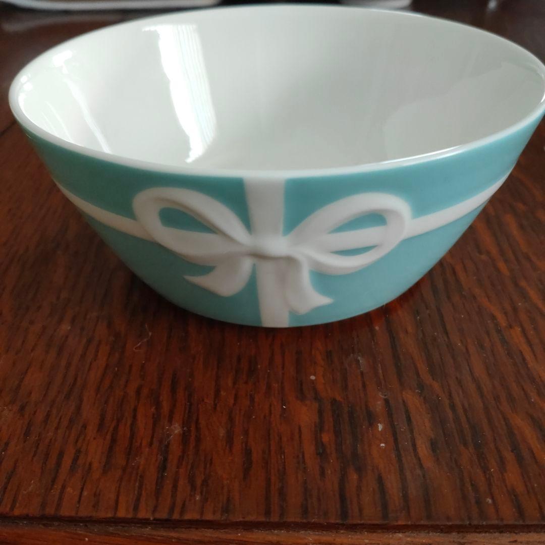 マナ　　ティファニー　Tプレート　ボール　マグカップ・セットで