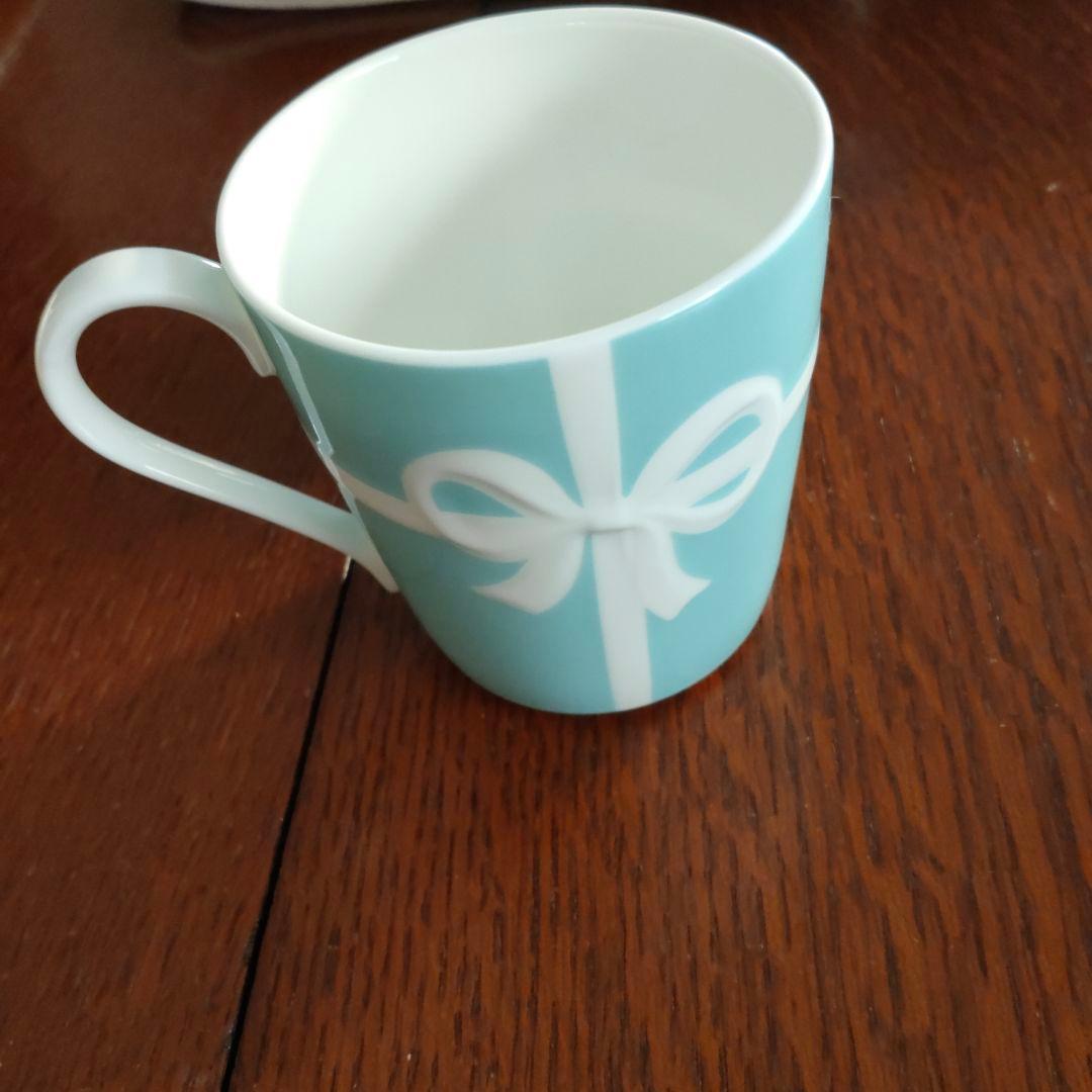 マナ　　ティファニー　Tプレート　ボール　マグカップ・セットで