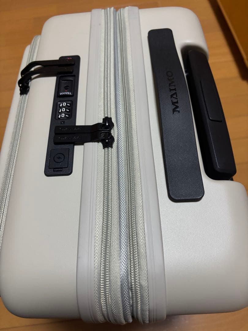 MAIMO スーツケース（拡張機能付き）