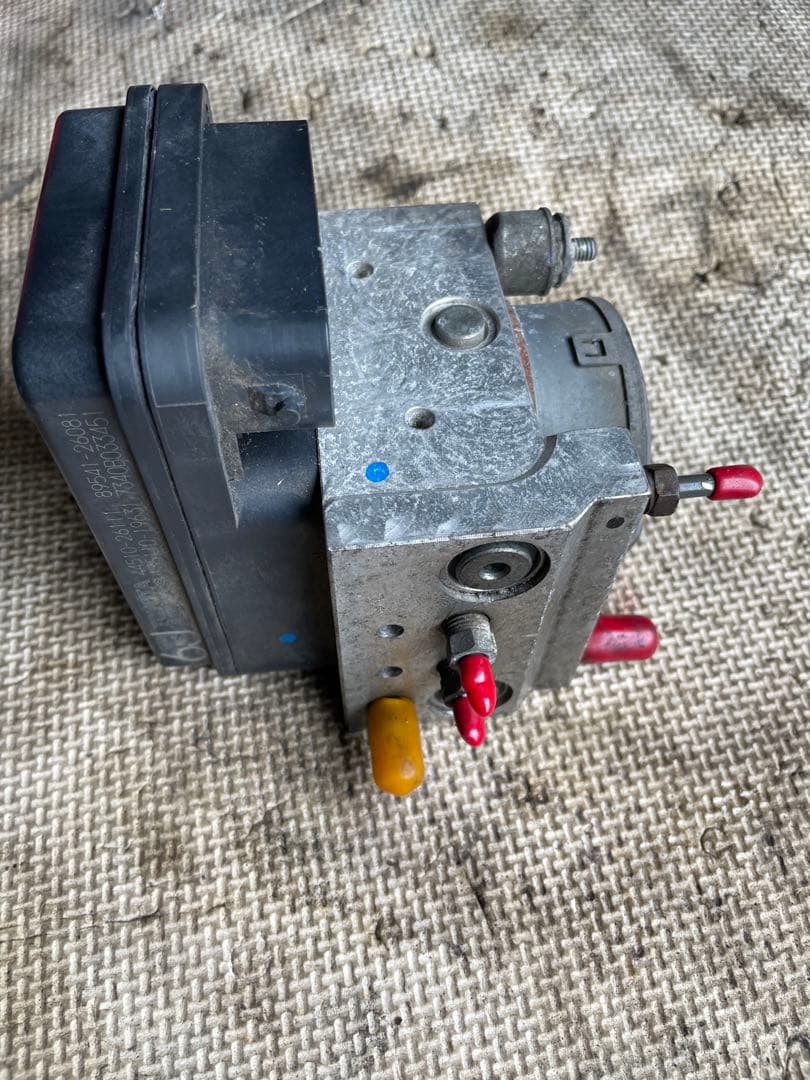 ハイエース　TRH221