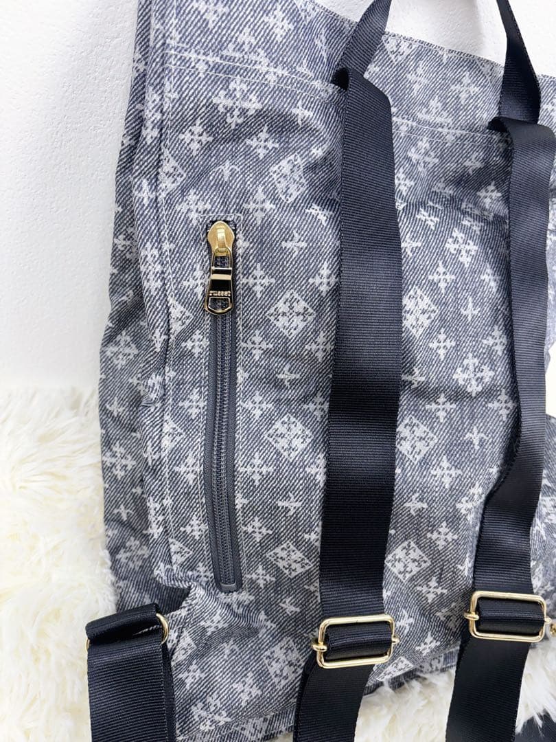 新品タグ有 極美品◆russet 折りたためるデニムプリント リュック