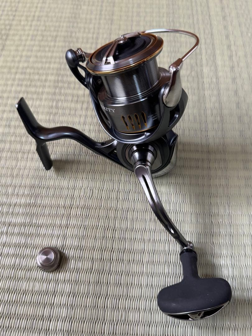 【新品未使用】23 エアリティ LT4000-XH ➕ リール スタンド